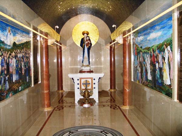 The status of Our Lady of Lavang